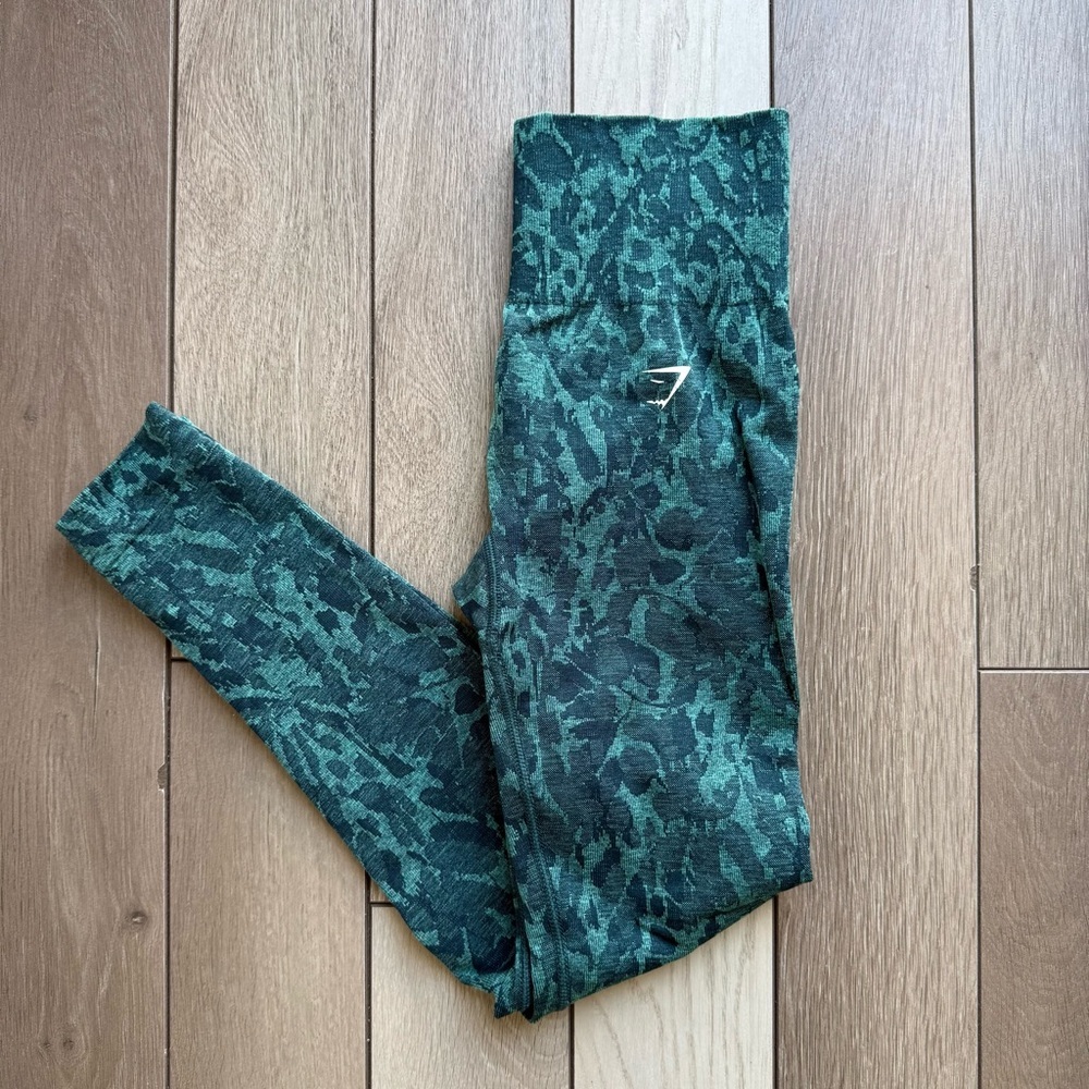 Gymshark Green Artistic Leggings Full-Length Stretch